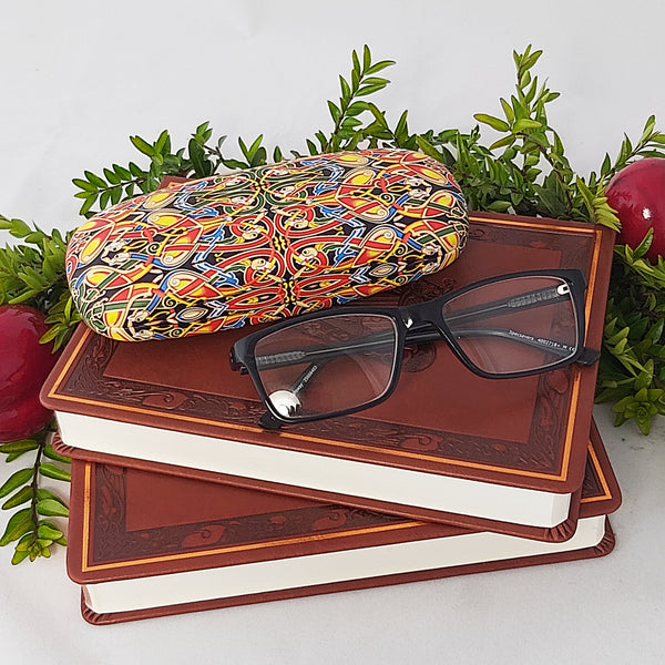 CGL01 - Celtic Pattern Glasses Case