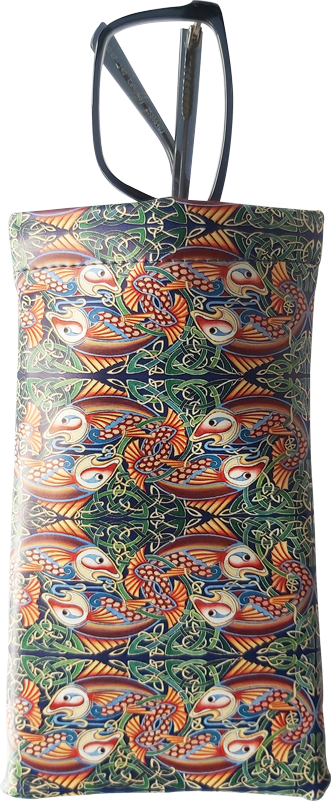 CGP02 - Celtic Fish Glasses Pouch